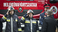 Magyar gyártású tűzoltójárműveket adott át Pintér Sándor