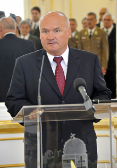 Hende Csaba honvédelmi miniszter (fotó: Galovtsik Gábor)