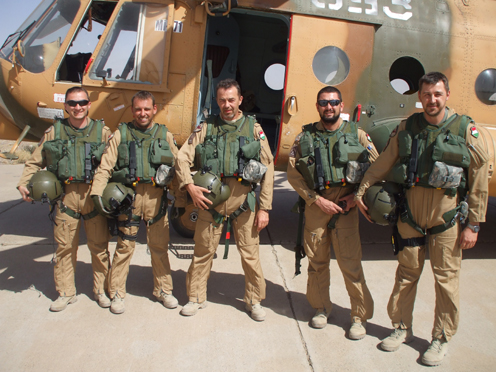 A csapat (fotó: Mi-17-es Légi Tanácsadó Csoport)