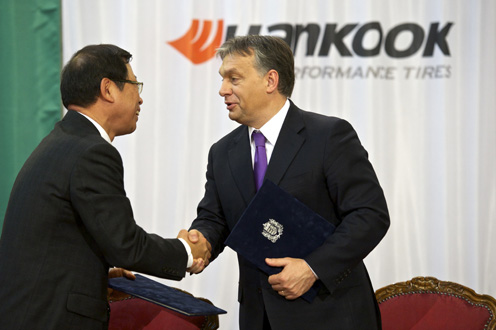 Lee Sang Il  és Orbán Viktor (fotó: Árvai Károly)