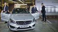 Orbán Viktor a kecskeméti Mercedes-gyár új modelljének hivatalos bemutatóján