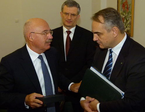 Martonyi János, Gyurcsík Iván és Waldemar Pawlak (fotó: Külügyminisztérium)