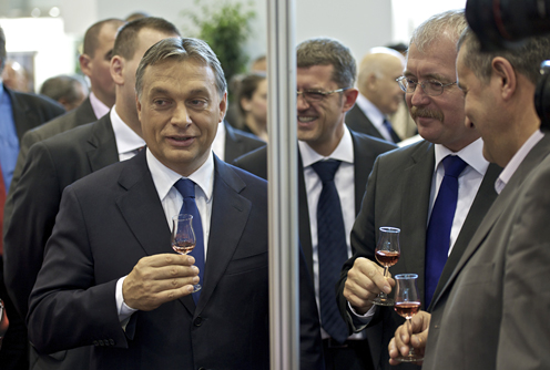 Viktor Orbán, Sándor Fazekas (Photo: Károly Árvai)