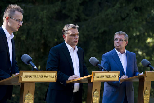 Szijjártó Péter, Orbán Viktor és Matolcsy György (Fotó: Pelsőczy Csaba)