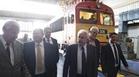 Vasúti személykocsi prototípusát mutatták be Szolnokon