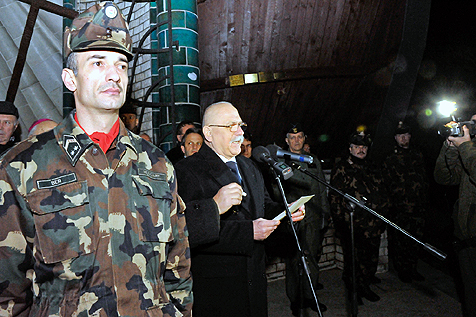 Fodor Lajos, a Honvédelmi Minisztérium közigazgatási államtitkára mondott beszédet