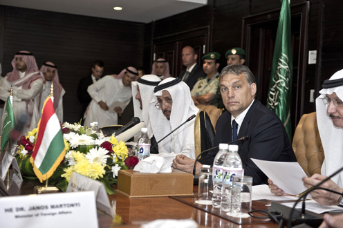 Orbán Viktor a szaúdi tanácskozó gyűlésen (fotó: Burger Barna)