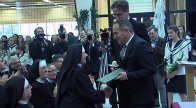 Állami kitüntetések átadása és tornacsarnok megáldása Esztergomban