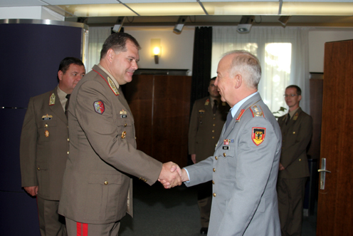 Rainer Glatz altábornagy találkozott Kovács József altábornaggyal (fotó: Honvéd Vezérkar)