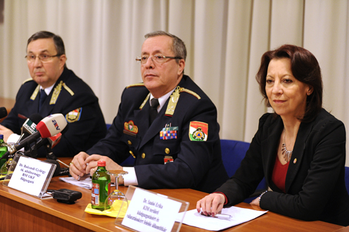 Hatala József, Bakondi György, Szabó Erika (fotó: Horváth Ernő)